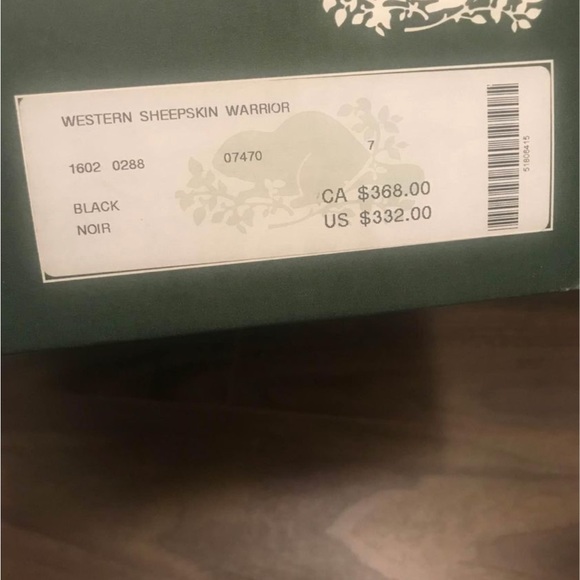 Brand New Roots Boots - Picture 5 of 9